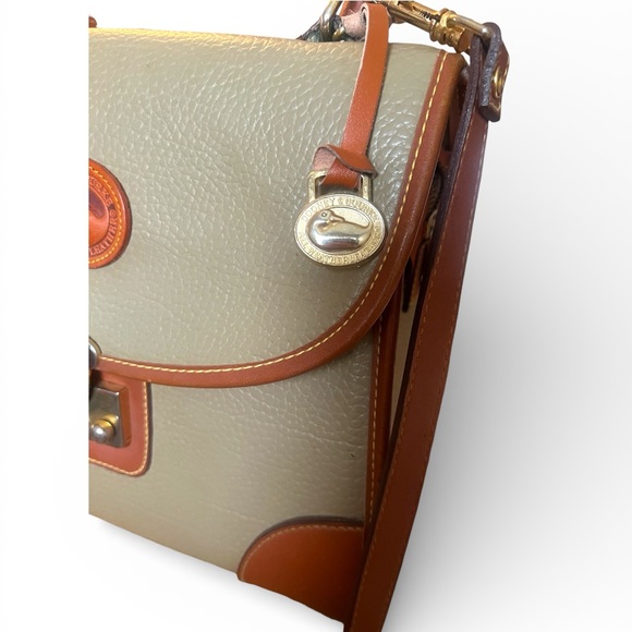 Vintage Dooney & Bourke Pebbled Leather Satchel Crossbody Tan Brown USA - Picture 4 of 6